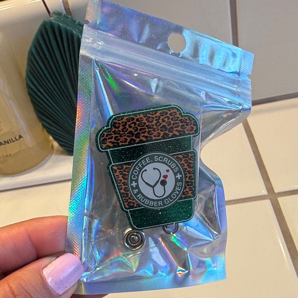 🆕Leopard Print Badge Reel🆕